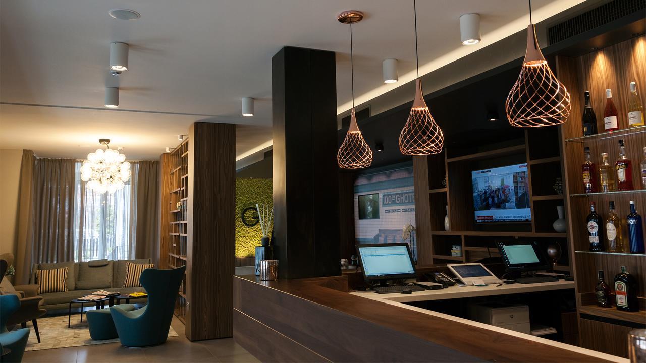 G Hotel Pescara Bagian luar foto