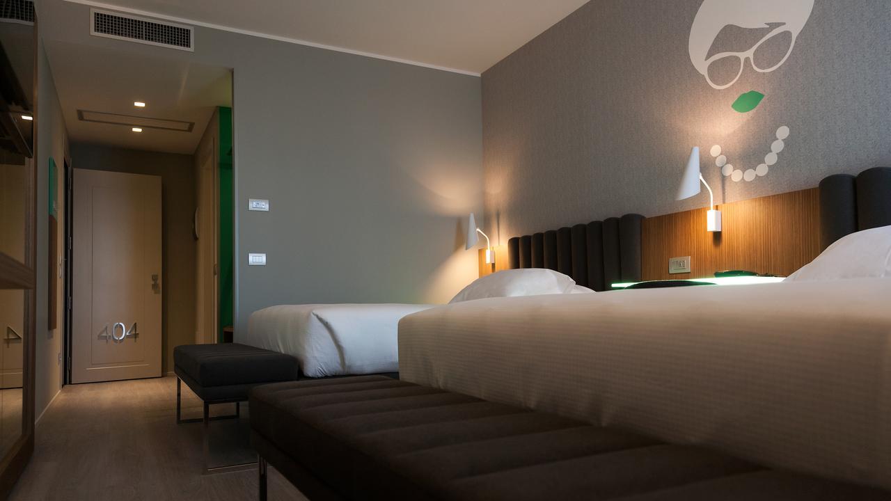 G Hotel Pescara Bagian luar foto